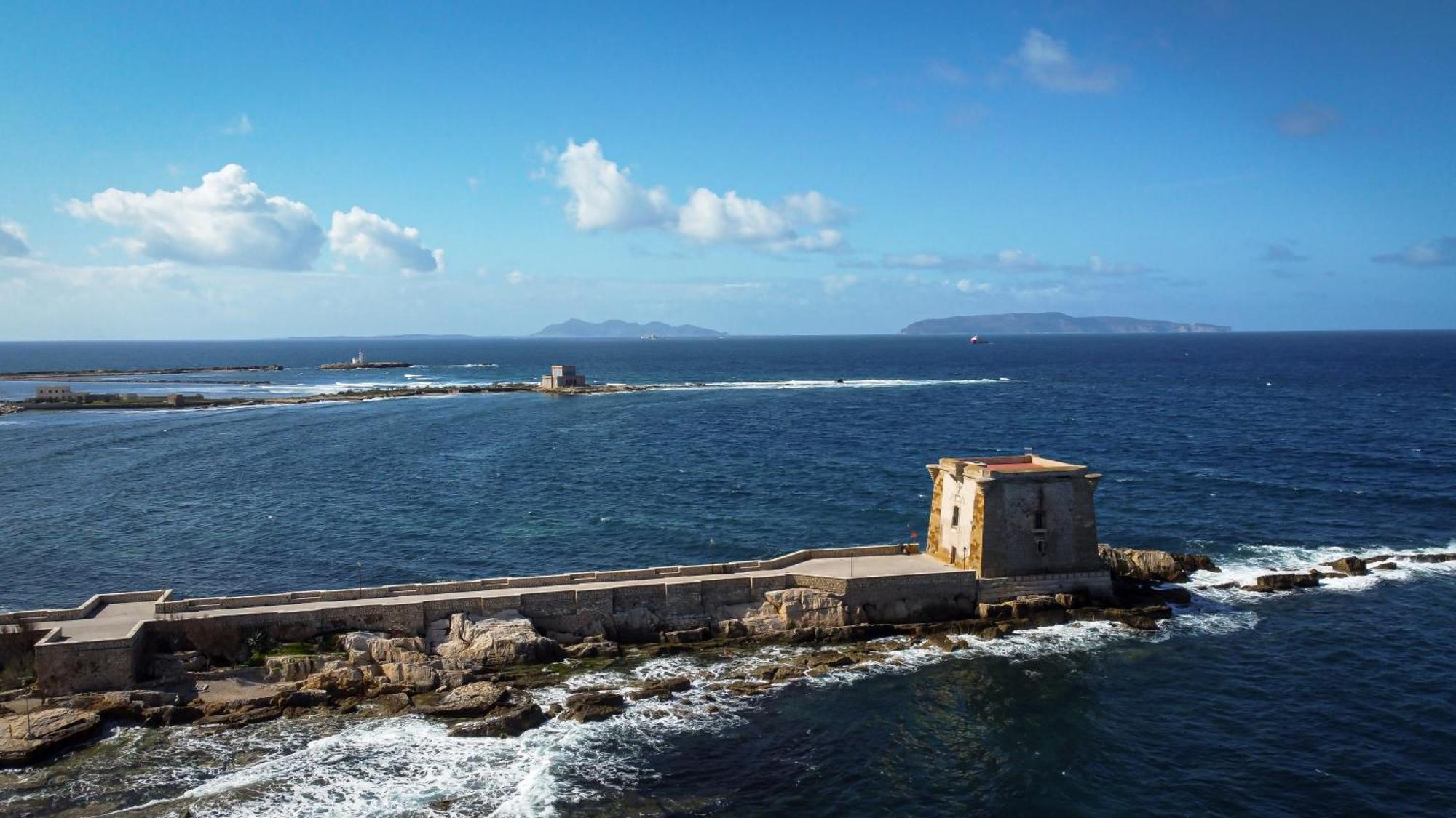 U Ventu Che Tira Casa Centro Storico Vicino Porto Wi Fi Trapani Exterior foto